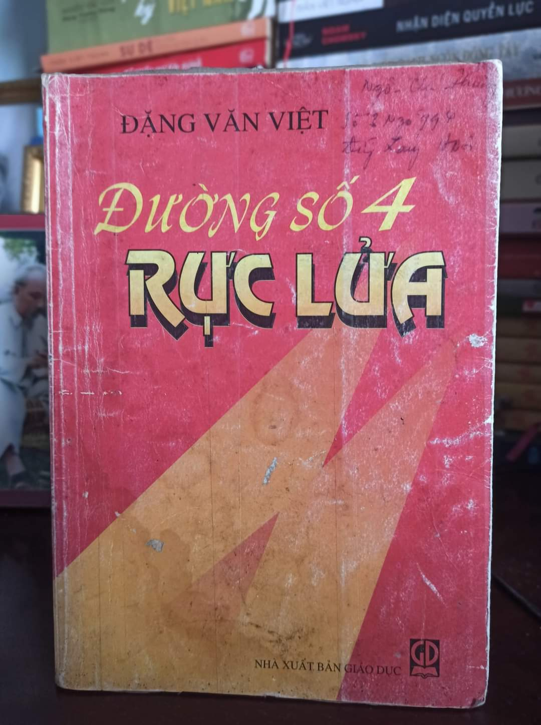 "Hùm xám đường số 4" Trung tá Đặng Văn Việt từ trần
