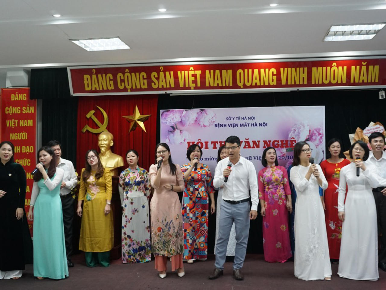 Xây dựng, phát triển công tác đoàn thể trong bệnh viện - Từ điểm nhìn thực tiễn