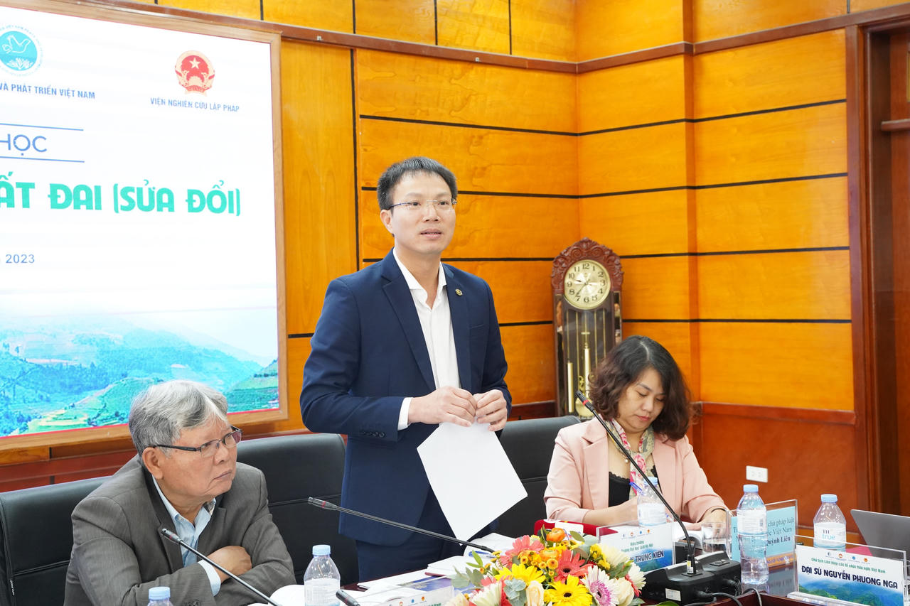  Lấy ý kiến dự thảo Luật Đất đai (sửa đổi), phát huy quyền làm chủ của nhân dân