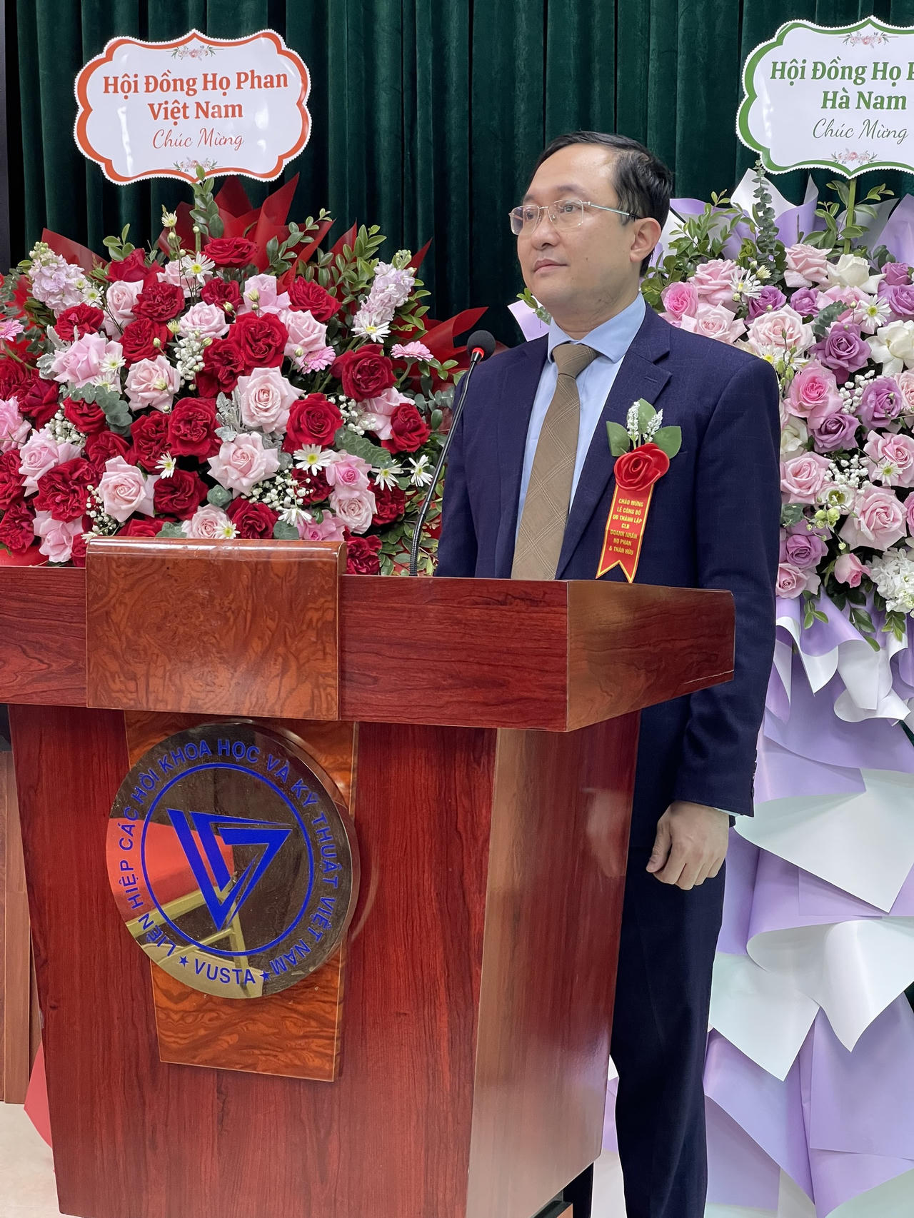 Lễ Công bố Quyết định Chuẩn y thành lập Câu lạc bộ Doanh nhân Họ Phan Miền Bắc