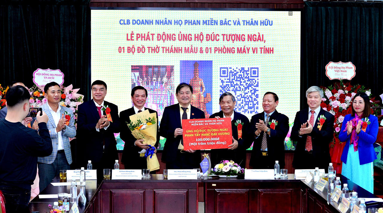 Lễ Công bố Quyết định Chuẩn y thành lập Câu lạc bộ Doanh nhân Họ Phan Miền Bắc