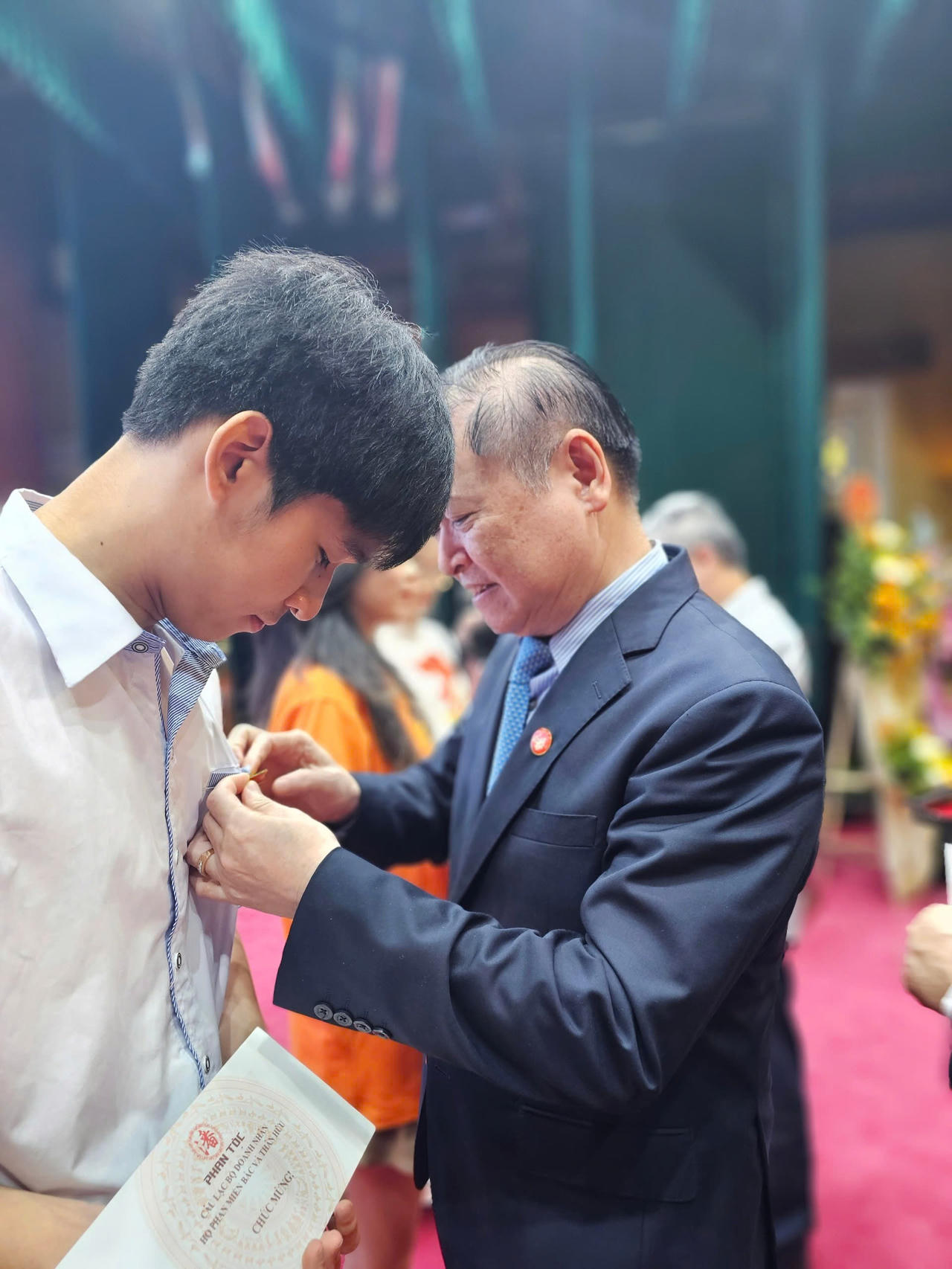 Lễ báo công dâng Bác tuyên dương học sinh tiêu biểu năm học 2024