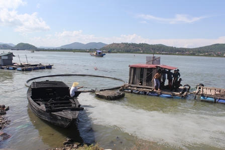 Tìm thấy nạn nhân thứ 3 tử vong trong vụ cháy tàu cá 
