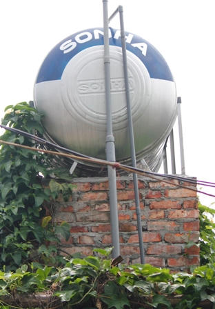 Sau vụ 2 học sinh chết oan: Người dân e ngại rủi ro từ bồn nước