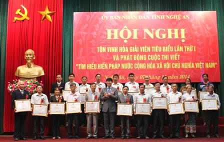Nghệ An: Tôn vinh 210  hòa giải viên cơ sở tiêu biểu lần thứ nhất