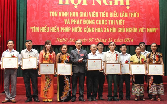 Nghệ An: Tôn vinh 210  hòa giải viên cơ sở tiêu biểu lần thứ nhất
