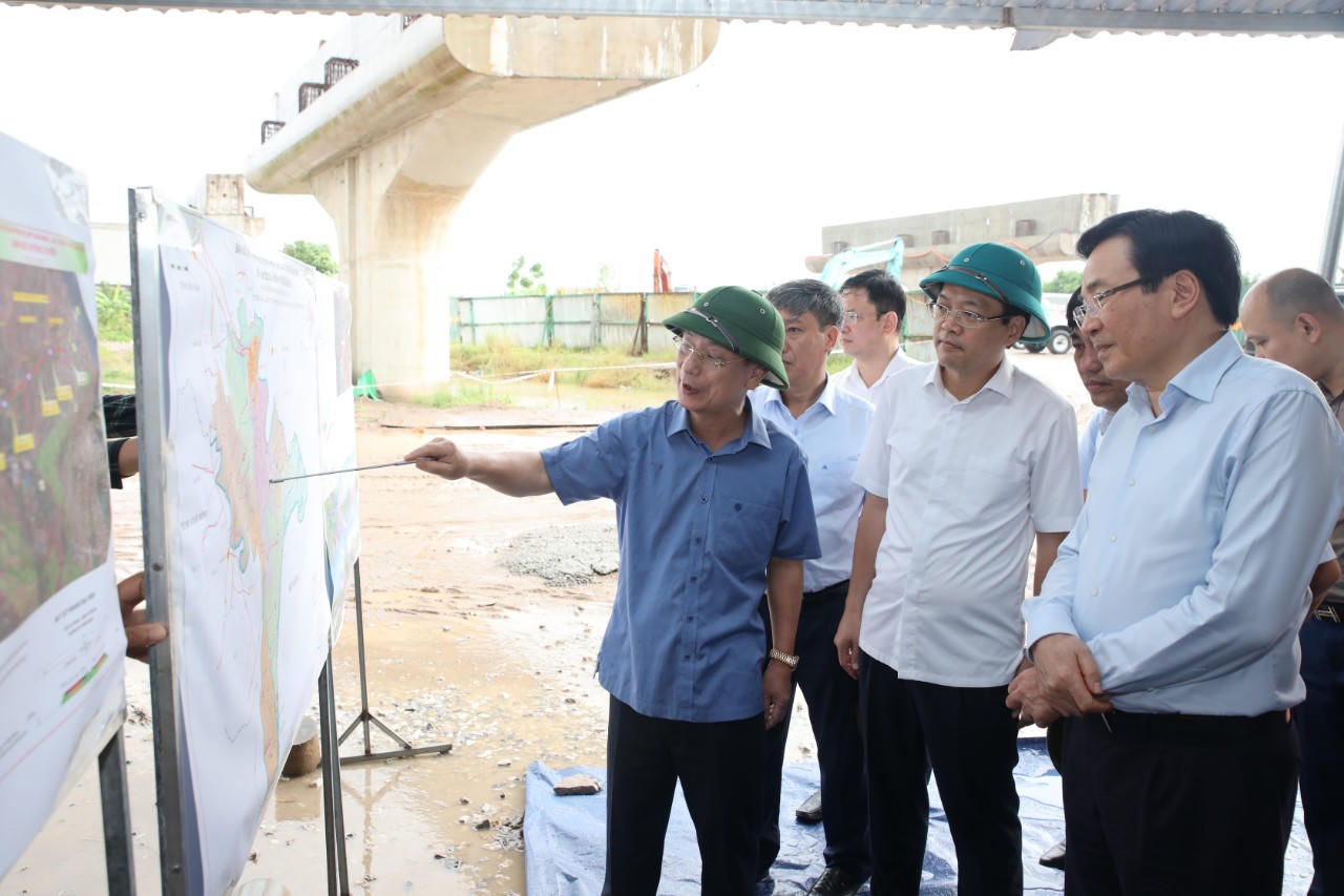 Đoàn công tác Văn phòng Chính phủ làm việc tại Nam Định