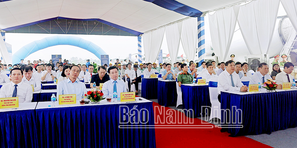 Khởi công dự án xây dựng cầu vượt sông Đáy nối Nam Định với Ninh Bình