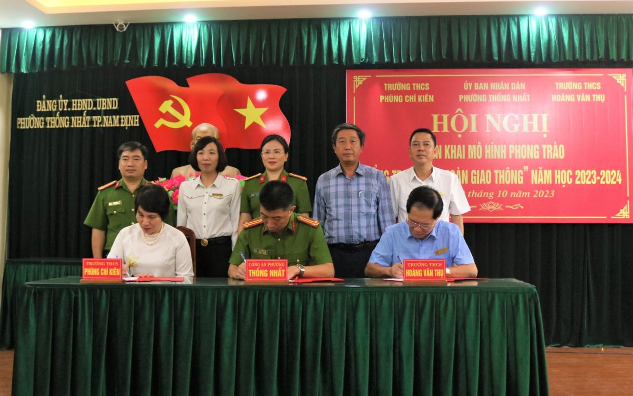 Nam Định triển khai mô hình 'Cổng trường an toàn giao thông'