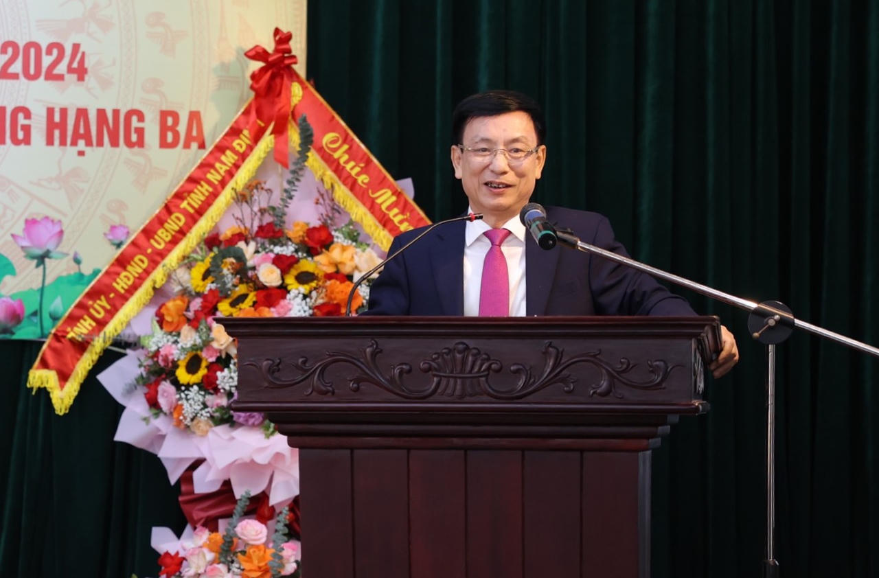 Sở Thông tin và Truyền thông Nam Định đón nhận Huân chương Lao động hạng Ba