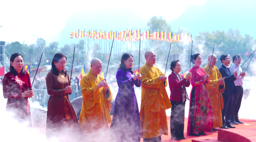 Chùa Tam Chúc khai hội Xuân Giáp Thìn 2024