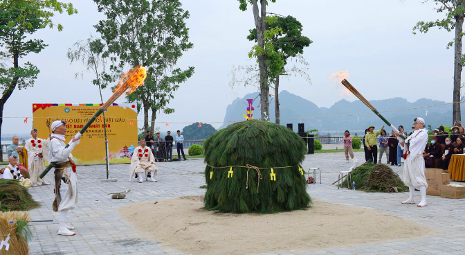 Giao lưu văn hoá Phật giáo Việt Nam - Nhật Bản tại chùa Tam Chúc 