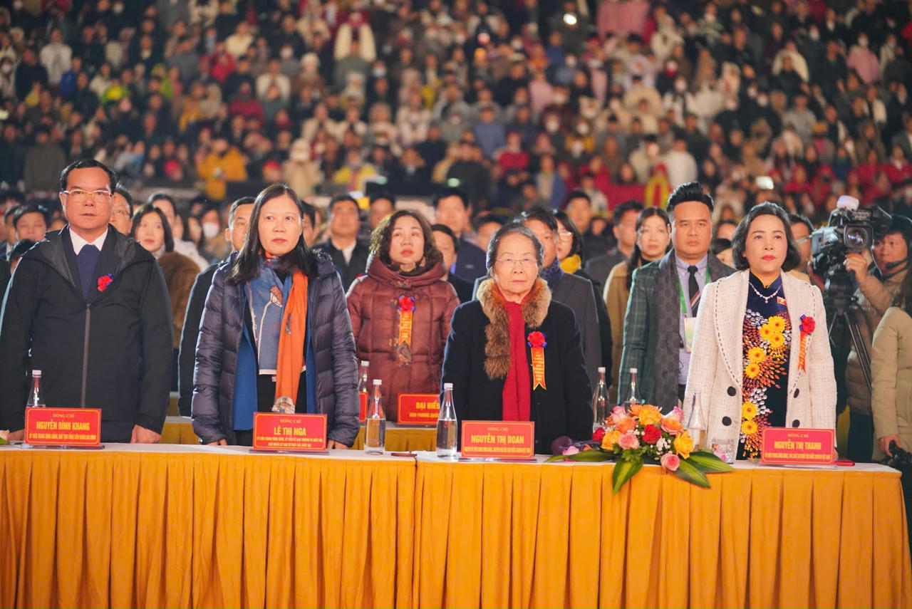 Công bố Nghị quyết thành lập thị xã Kim Bảng