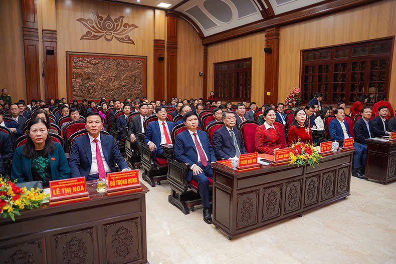 Công bố quyết định của Bộ Chính trị chuẩn y chức danh Bí thư Tỉnh ủy Hà Nam