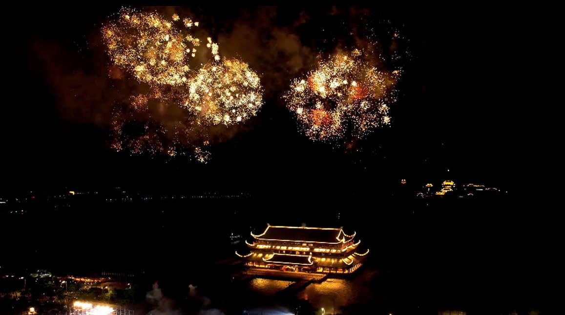 Hà Nam tổ chức chương trình nghệ thuật 'Hào quang Tam Chúc'