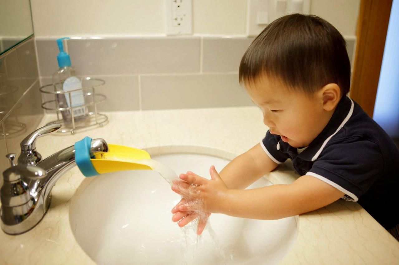 Cha mẹ cần làm gì khi con bị cảm cúm?