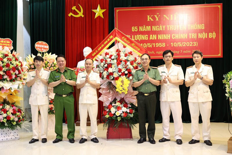 Ninh Bình: Kỷ niệm ngày truyền thống lực lượng An ninh chính trị nội bộ - An ninh kinh tế