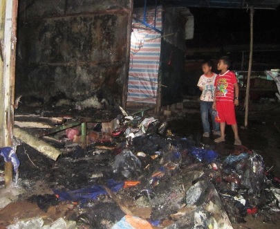 Quảng Bình: Chợ Phong Nha bốc cháy trong đêm