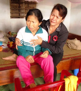 Ngày mai thôi, cả làng sẽ phủ trắng khăn tang...