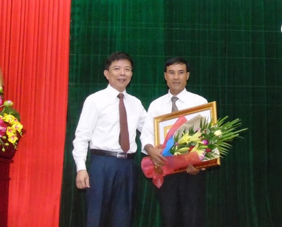 Chủ tịch nước vinh danh hai “người hùng hang động”