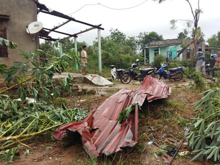 Lốc xoáy kinh hoàng quần nát quê nghèo