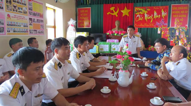 Tết sớm trên cụm nhà giàn tiền tiêu của Tổ quốc