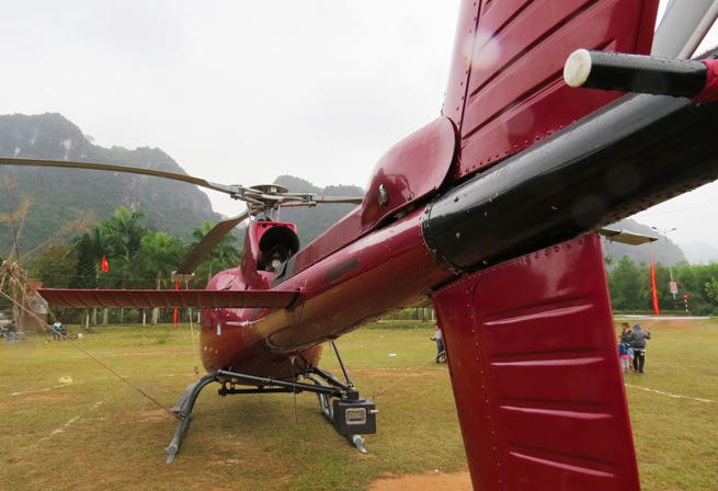 Cận cảnh trực thăng quay phim từ trên không cho “bom tấn” King Kong