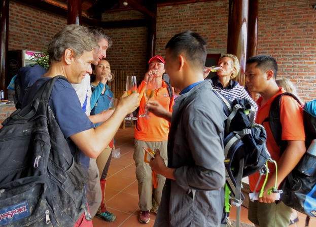 Hình ảnh truyền thông "chẳng thấm vào đâu" so với vẻ đẹp Sơn Đoòng