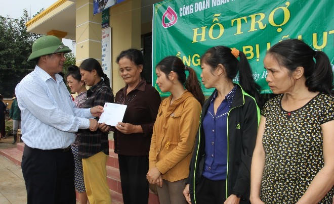 VBSP đến với bà con vùng rốn lũ Quảng Bình sau cơn hoạn nạn