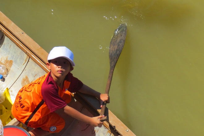 Sông quê Đại tướng Võ Nguyên Giáp dậy sóng thuyền đua mừng Tết Độc lập