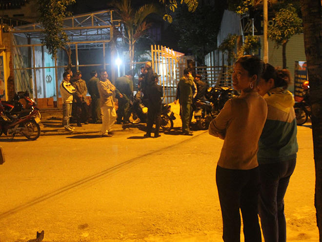 Rợn người phát hiện thi thể người chôn dưới nền nhà, nghi bị sát hại