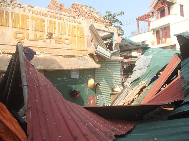Vụ sập chợ ở Quảng Bình: Do đơn vị thi công quá 'nóng vội'
