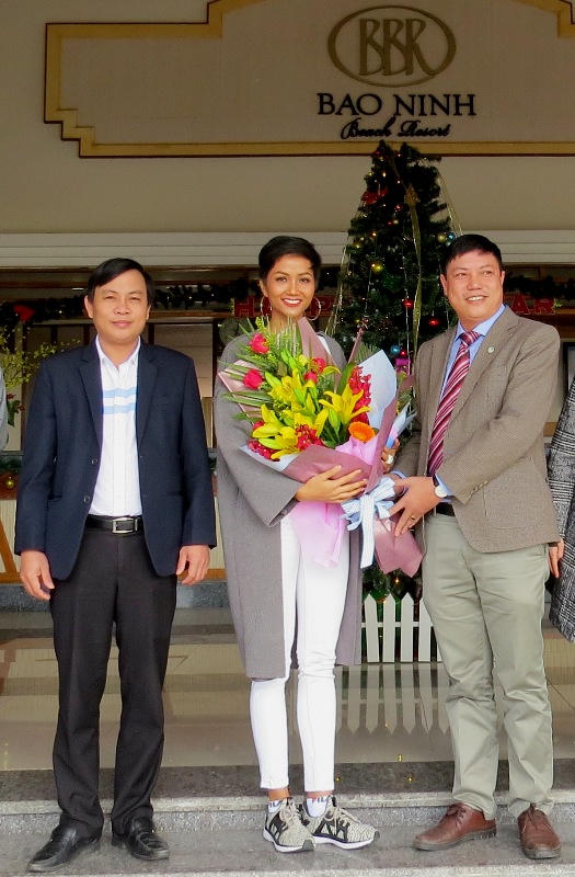 Quảng Bình chào đón tân Hoa hậu Hoàn vũ H’Hen Niê