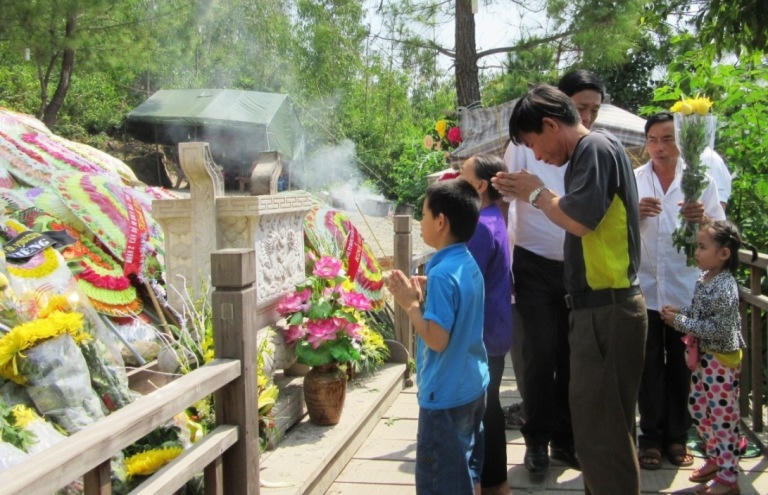 Du khách đến “vương quốc hang động” dịp lễ đạt con số kỷ lục