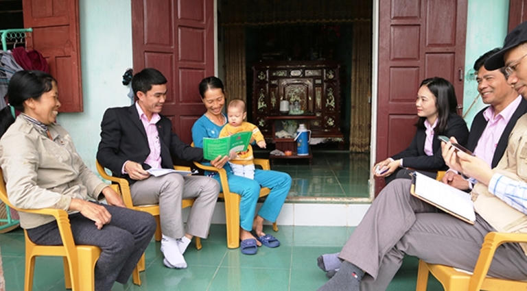 Phòng Giao dịch NHCSXH huyện Quảng Ninh (Quảng Bình): 16 năm gắn kết tín dụng với người nghèo
