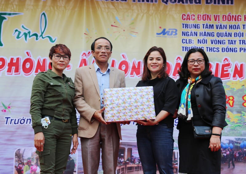 Xuân Biên phòng - Ấm lòng dân vùng biên giới Quảng Bình