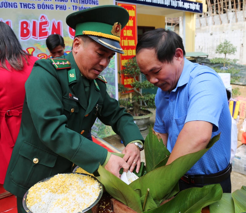 Xuân Biên phòng - Ấm lòng dân vùng biên giới Quảng Bình