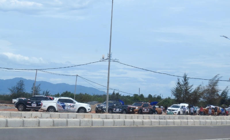 Công an vào cuộc điều tra vụ hội bán tải Nissan chặn đường, đua xe trái phép