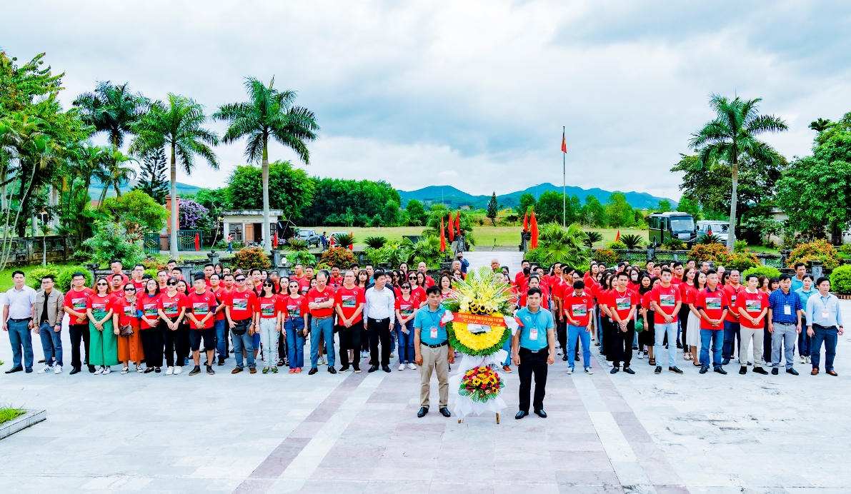Hàng trăm doanh nghiệp lữ hành Famtrip khám phá 'Phong Nha - Miền di sản diệu kỳ'