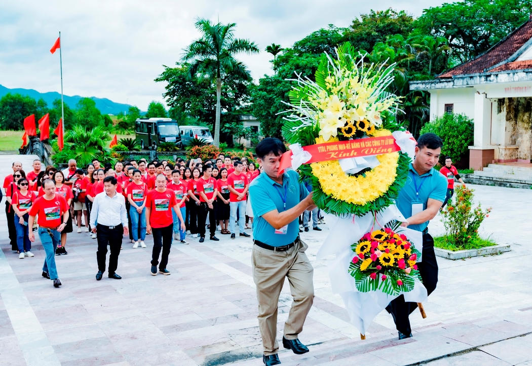 Hàng trăm doanh nghiệp lữ hành Famtrip khám phá 'Phong Nha - Miền di sản diệu kỳ'