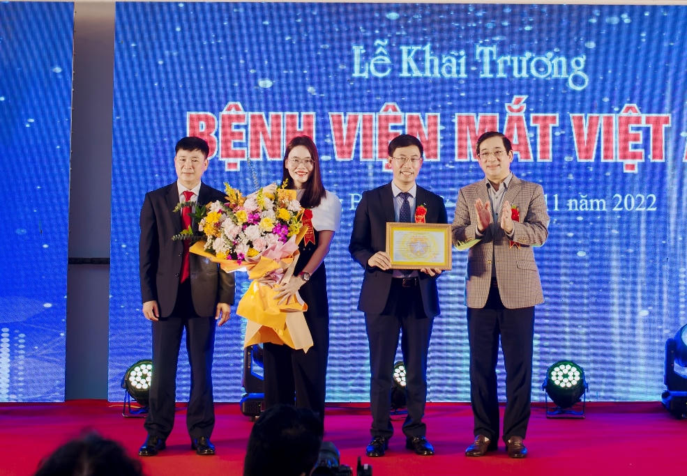 Khai trương bệnh viện hiện đại chuyên sâu về mắt tại miền Trung