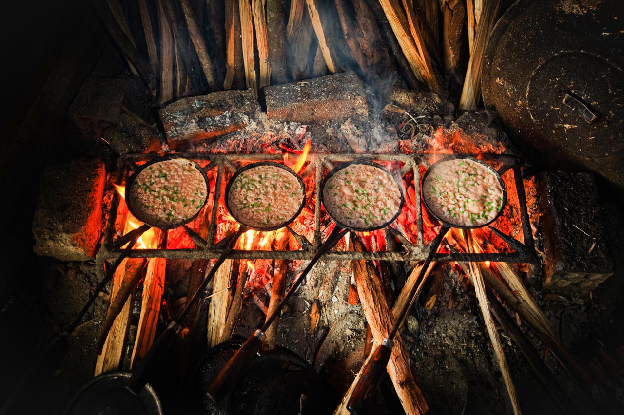 “Lửa” làng bánh Quảng Hòa vẫn đượm nồng thương khó