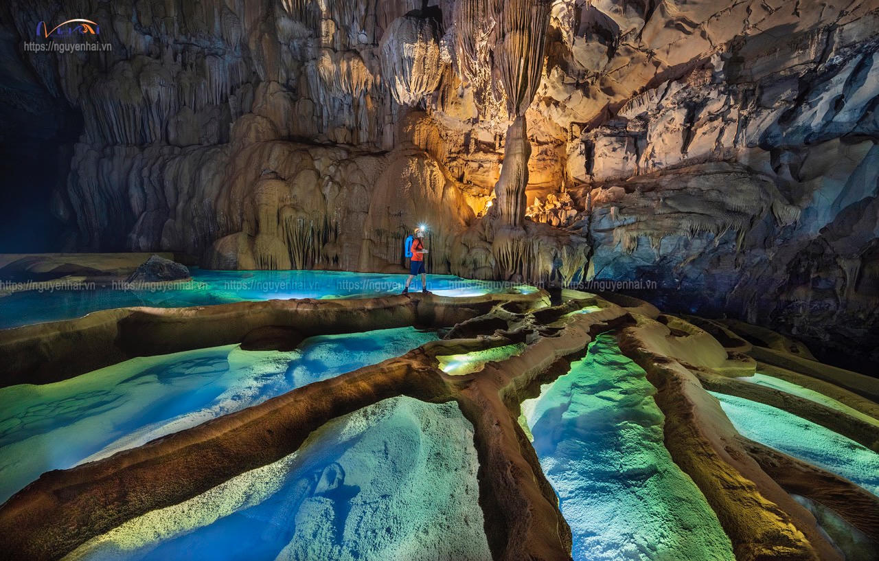 Vẻ đẹp độc đáo của Hung Thoòng - hang động được cấp phép khai thác thử nghiệm du lịch mạo hiểm