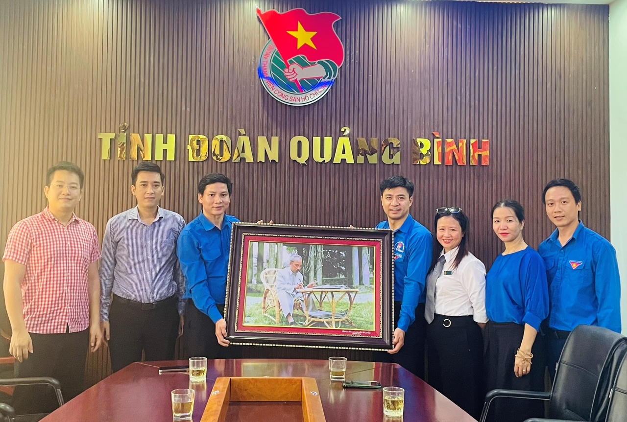 Đoàn Thanh niên Bộ Tư pháp và Tỉnh đoàn Quảng Bình tổ chức tuyên truyền Luật An ninh mạng cho 500 học sinh