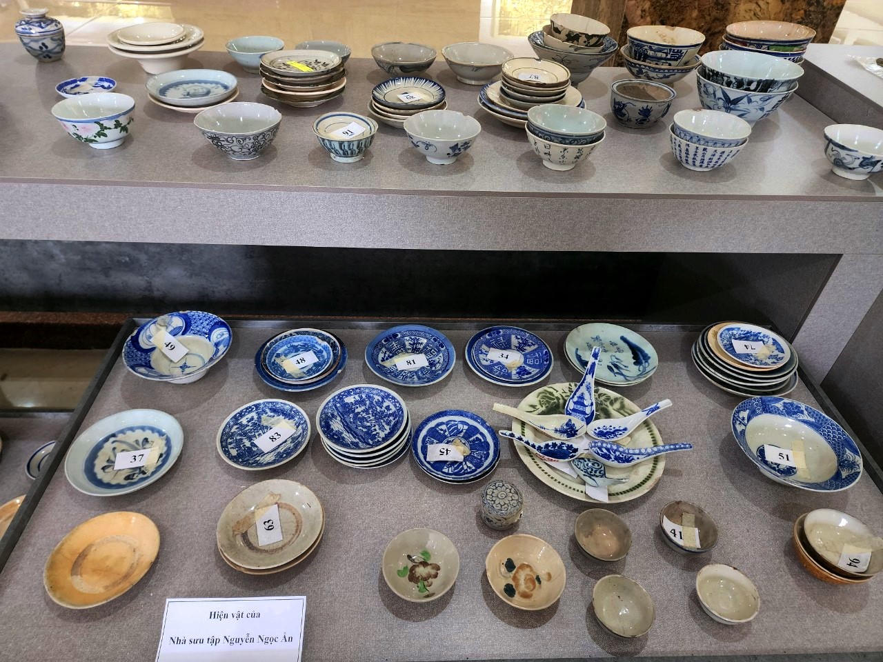 Hiến tặng gần 400 hiện vật quý hiếm cho Bảo tàng Tổng hợp Quảng Bình