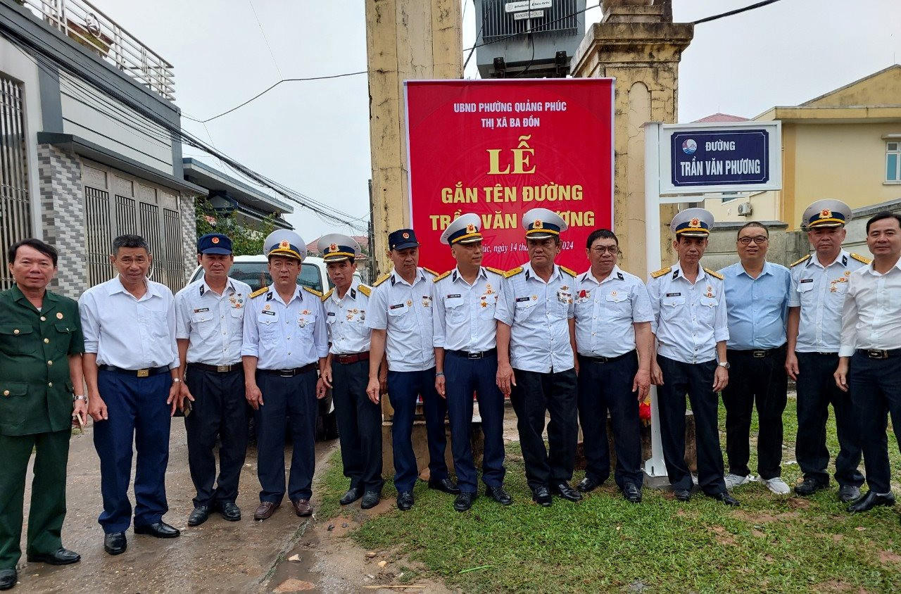 Tưởng niệm 64 chiến sĩ hy sinh bảo vệ đảo Gạc Ma năm 1988