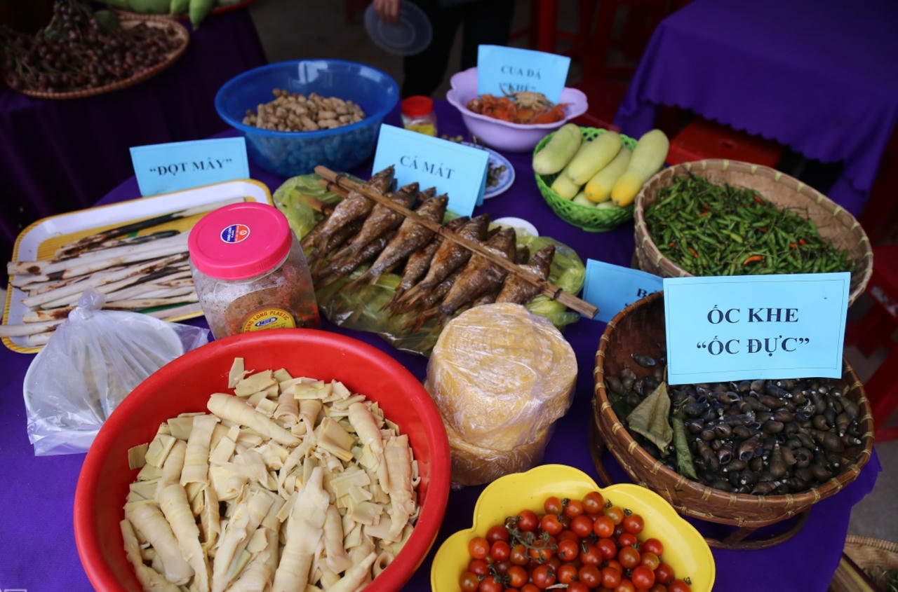 “Không ai nỡ bỏ chợ Rằm tháng Ba...”