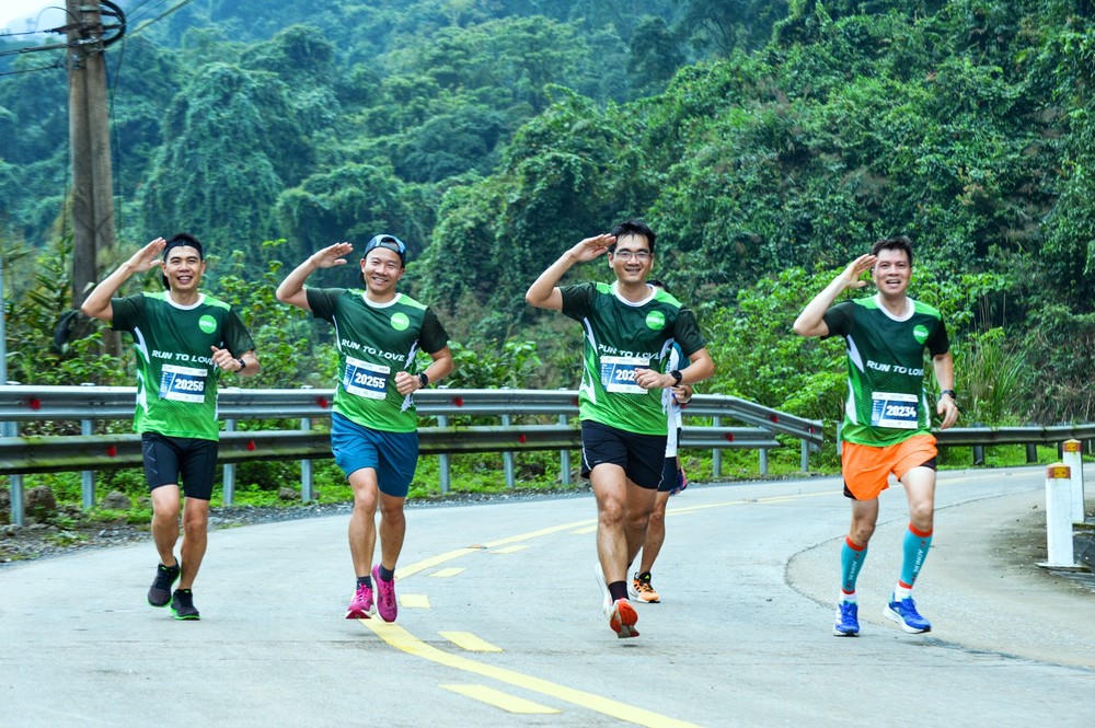 Giải chạy “Quang Binh International Marathon 2024” hội tụ hơn 3000 runner tham gia