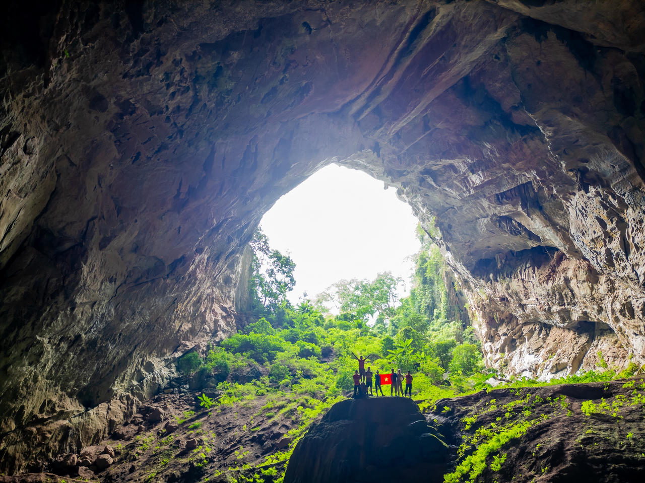 Lan tỏa tinh thần Quốc khánh từ Di sản thế giới Phong Nha – Kẻ Bàng