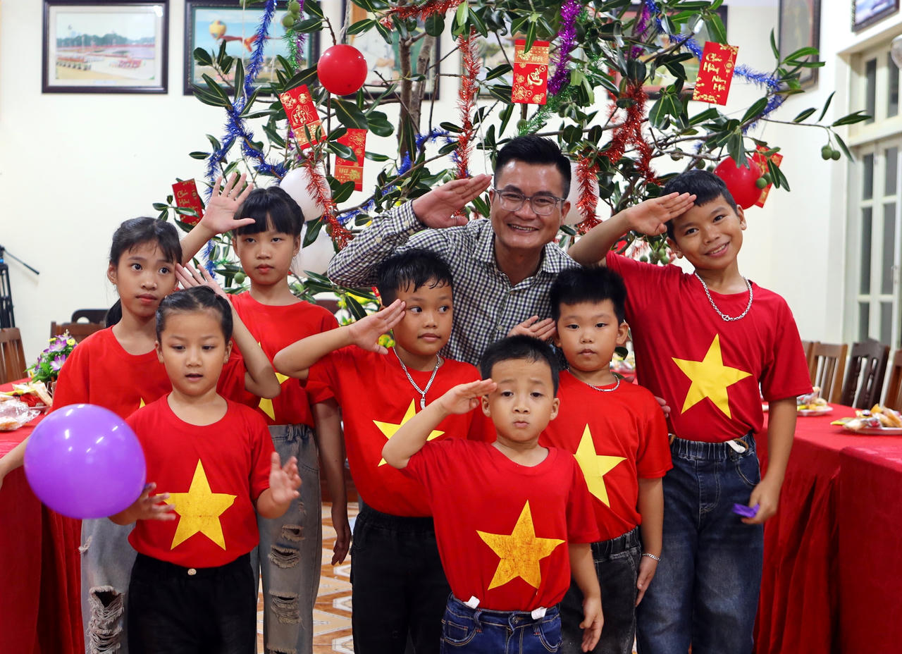 Xuân về sớm giữa khơi xa Trường Sa